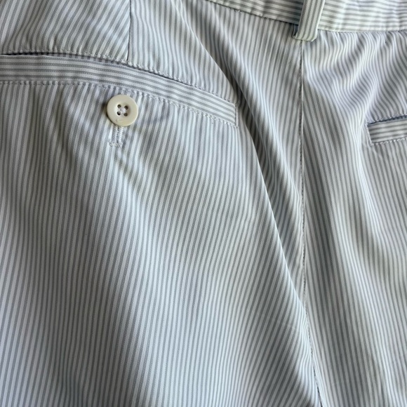 NIKE GOLF White/Grey Pinstripe Golfing Shorts Below-the-knee Men’s 33 - Picture 9 of 9